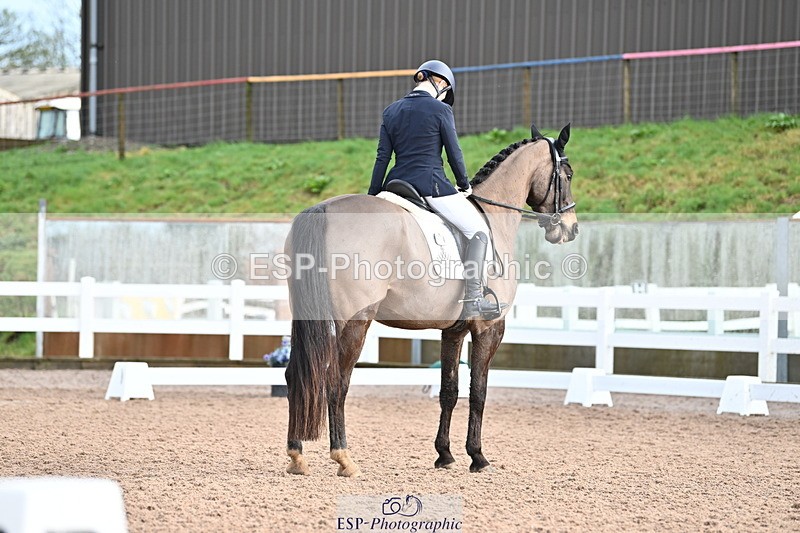 240218A-101656-05468 - 119-Shona.Mclauchlan-Diamond.Darco