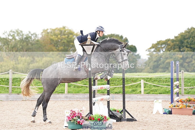 241004A-130816-00543 - Fri 03 Snr Newc & 1.10m Open