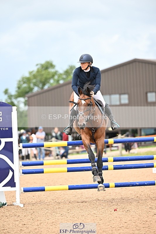240726A-132241-01402 - Cls 3 Snr Foxhunter