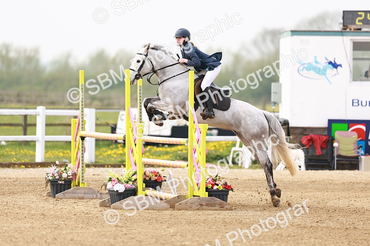  - Class 17 - Senior 1.05m