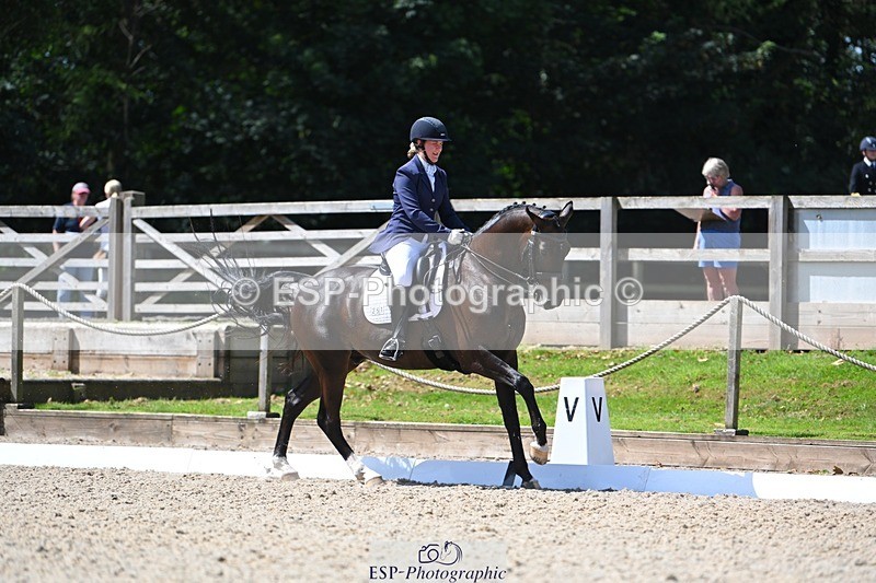 230811-121848-01236 - Cls 4 Adv Medium Silver