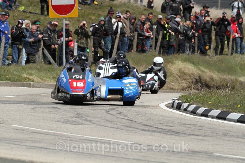 Alan Founds/ Tom Peters - Sure Sidecar Race 1