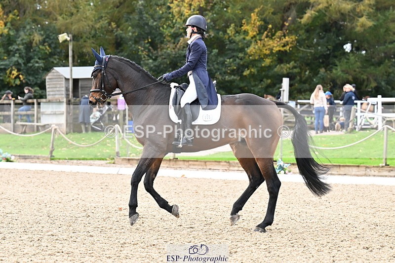 251023A-111215-01672 - B-135-Eva.Carse