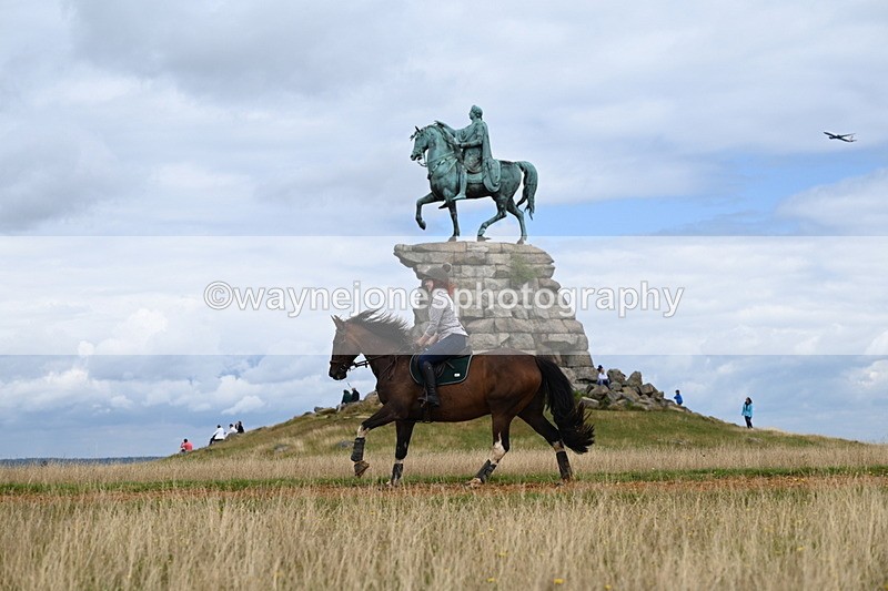 DSC_6997 - Time at Statue 12:45 to 13:15