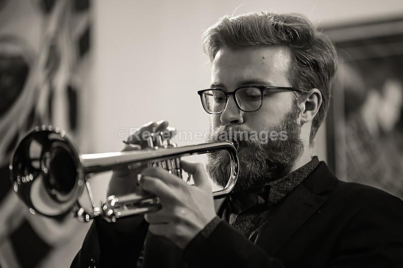  - TOM & SIMON GARDNER PLAY BROTHERS CANDOLI