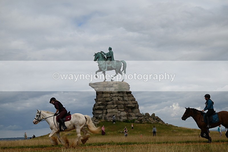 DSC_6255 - Time at Statue 12:17 to 12:44