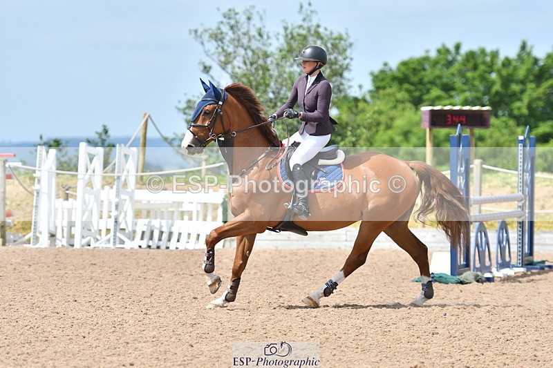 240609A-112551-04559 - Cls 17 Snr 1.05m Open