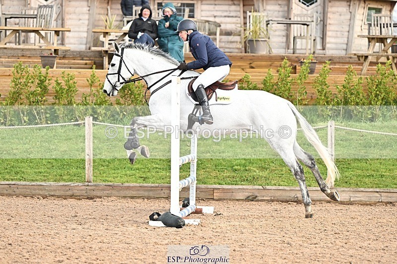 250416-095627-00156 - Cls 1 British Novice and 90cm