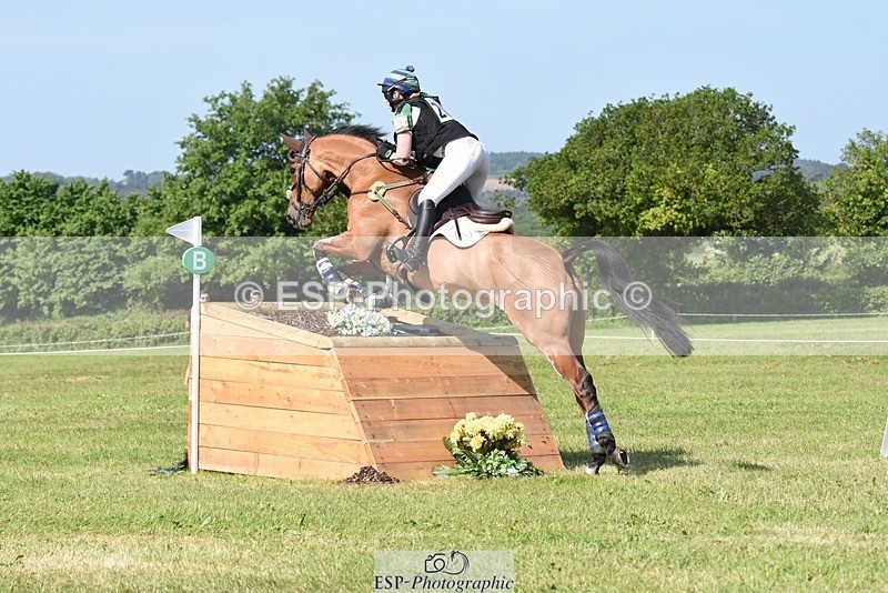 230527-095434-08134 - 206-MEXICAN_WAVE-Daisy_Bathe-XC