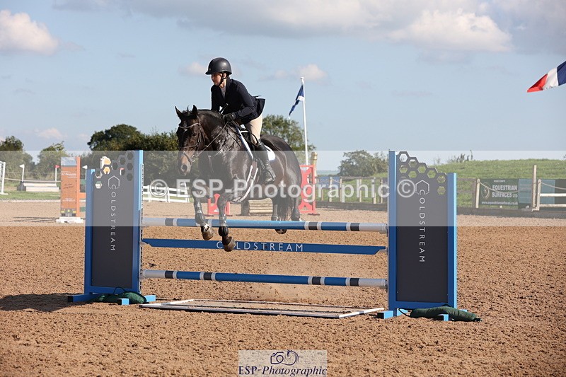 230915A-155503-02975 - Cls 6 Snr 1.05m Derby