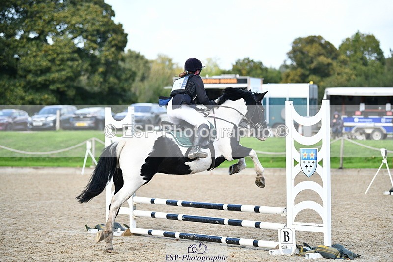 251004A-131944-01219 - Classes 6 & 7 60cm