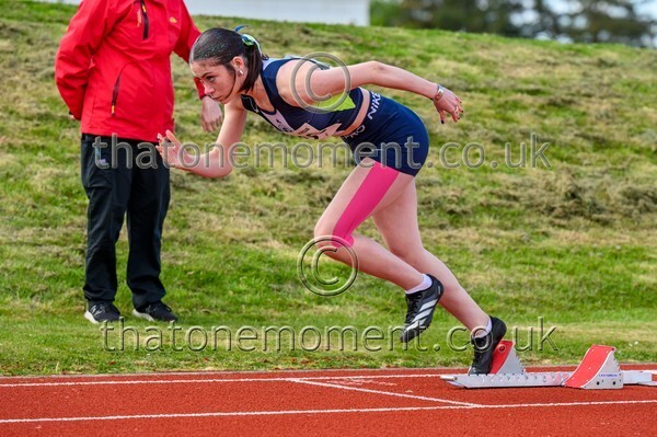 Natopener26-919452 - Track Female