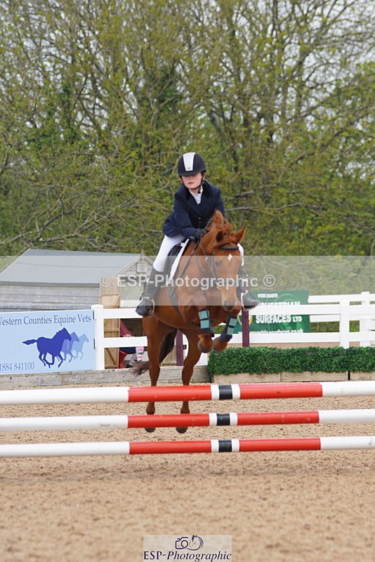 230513A-083140-00134 - Cls 1 Pony Intro 70cm