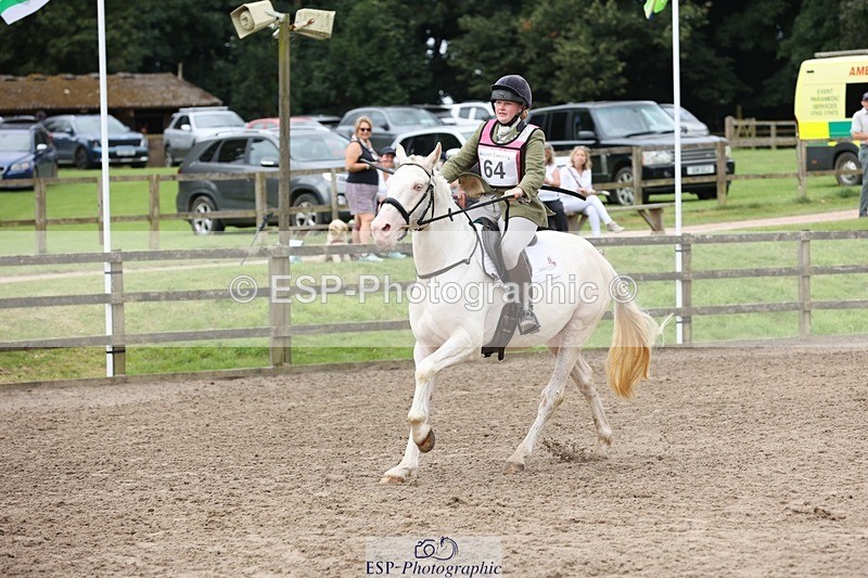 240803-104704-01985 - 064-Tabitha_Bluck-PENDANN_REEF