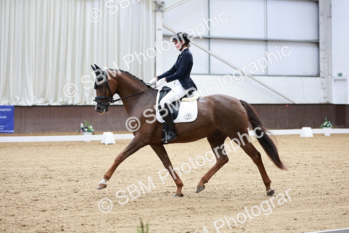 SBM_017984 - Class 15 - FEI Junior