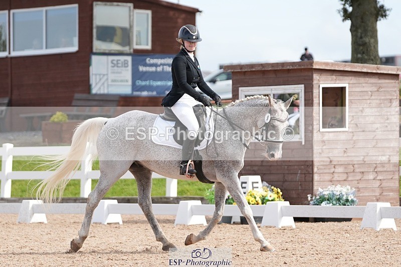 250906-114306-01651 - 009-Terri.EllawayTagula.Passion