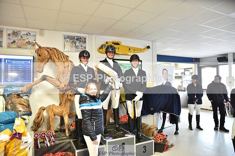 250214-153438-02579 - Advanced Medium Silver Presentations