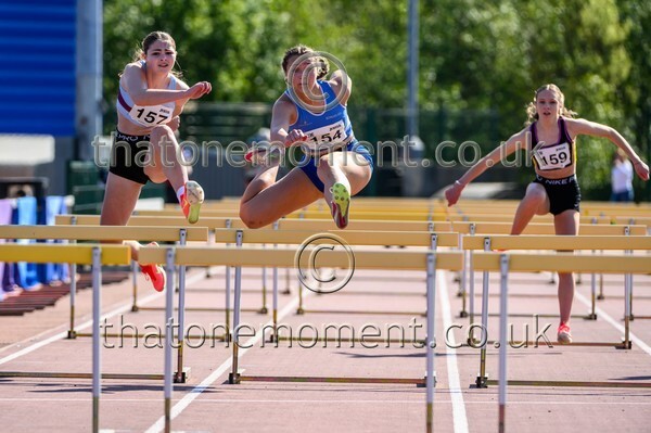 West25Sat-926377 - Track Female Set One