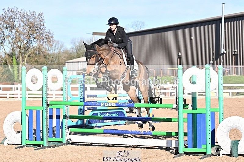 251119-125304-00397 - Cls 4 Newcomers and 1.10m Open