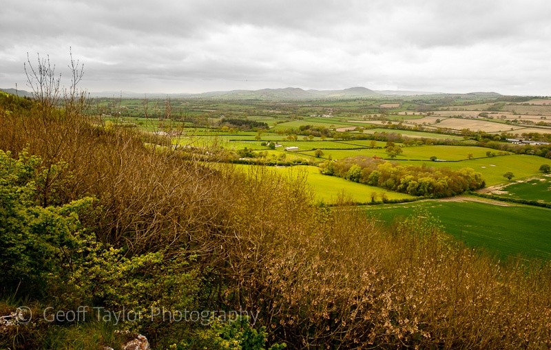 Ippikin's Rock, view west - Wenlock Edge