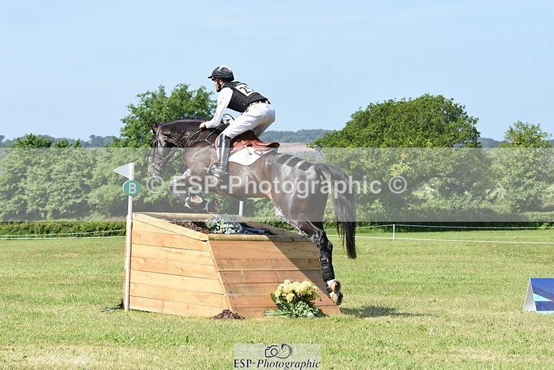 230527-103734-08698 - 258-DHI_KING_NELSON-Barnie_Brotherton-XC