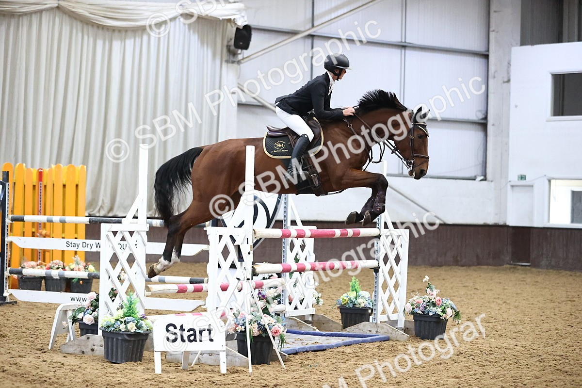 SBM_003884 - Class 12 - Senior Foxhunter 1.20m