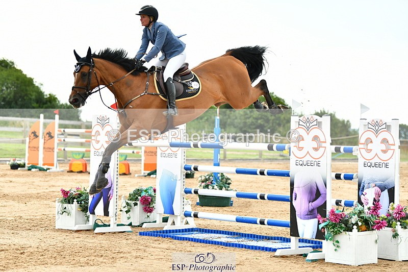 230720A-160239-04146 - Cls 9, 2 Star Big 1.40m Start to break