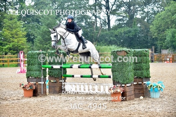 JAC_4945 - CLASS 16 SUN Senior Newcomers/ 1.10m Open