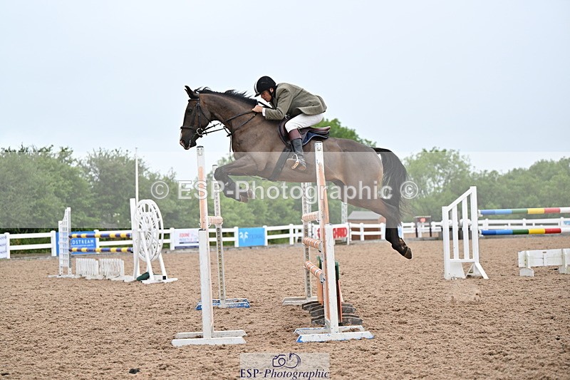 240703A-132449-00474 - Cls 05 Snr Fox & 1.20 Open