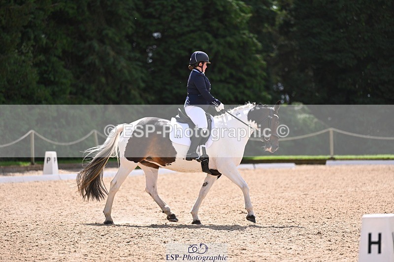 240809-114853-00582 - 228-Lauren.Picknett-Bonnie.V