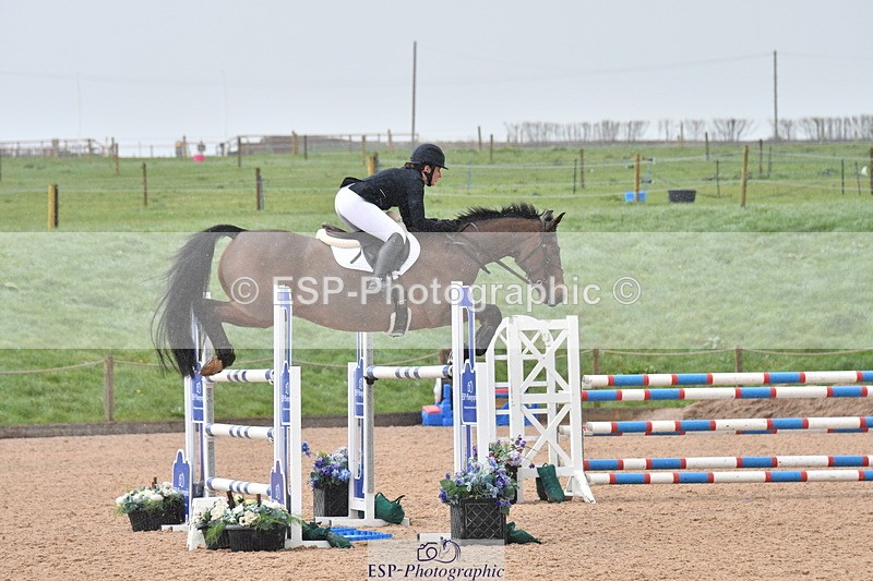 240315A-133018-01207 - Cls 4 Snr 1.20m Open