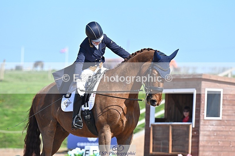 250405-124052-10716 - 025-Olivia.Oakeley-Full.House