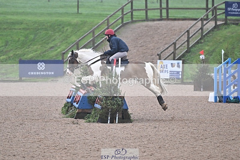 251122-100606-00057 - 70cm