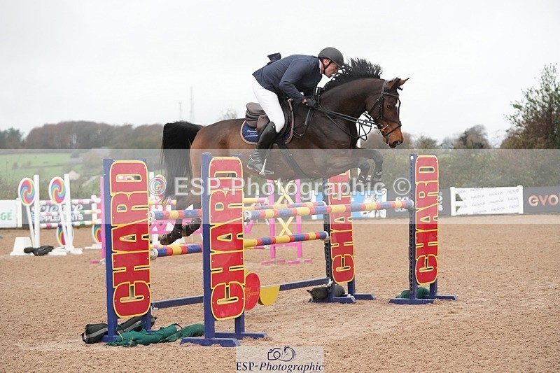251107-130841-01084 - Cls 6 Foxhunter and 1.20m Open