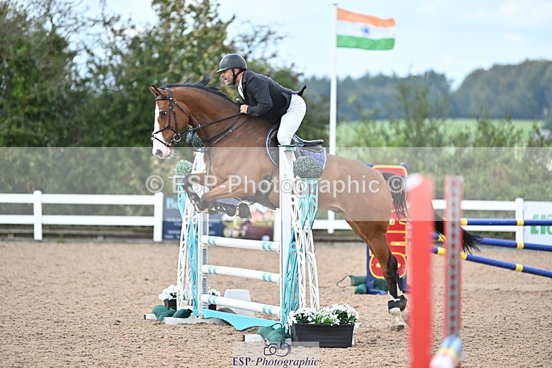 241005A-112937-03376 - SAT Cls 17 95cm Amateur Quali