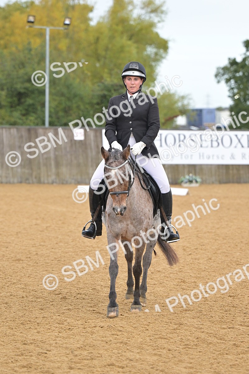 SBM_00509 - D2 - Small Tour Championship Intro 2