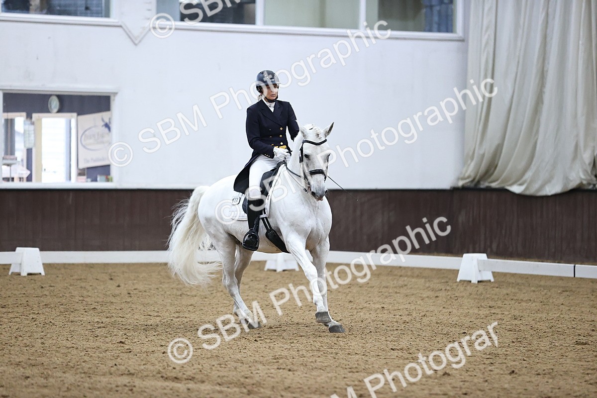 SBM_001385 - Class 21 -23 - FEI INT1-GP-Junior-Junior fsm