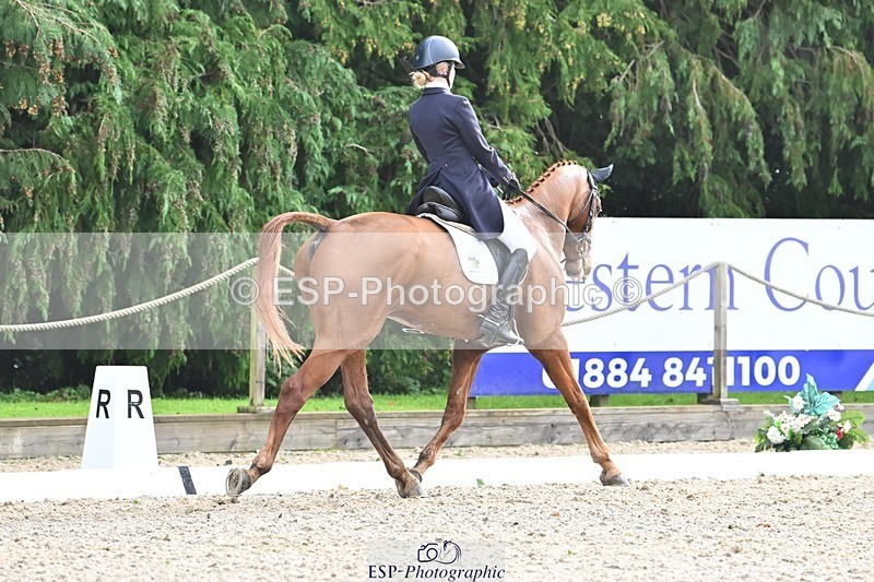 231019-122049-03072 - 113-RIVERSTOWN.ROYAL-Georgie.Frow-DR