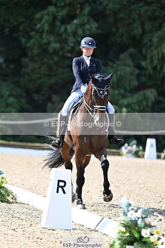 250810A-101801-05082 - 161-Elizabeth.AllenFreestyle.R