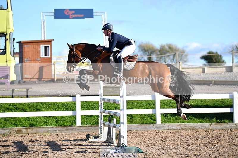 231110A-144108-00831 - Cls 6 Foxhunter & 1.20m Open