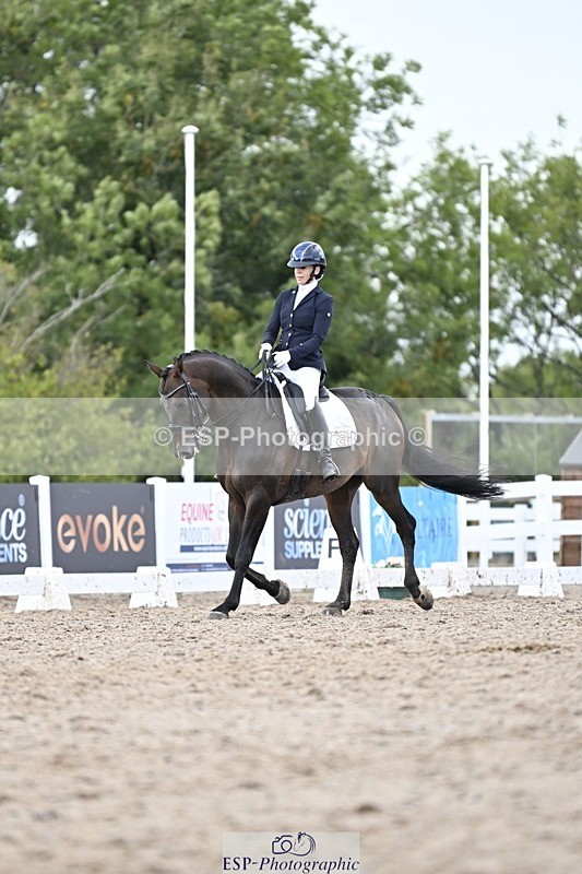 250907-165153-10789 - 113-Nicole.JahanshahiVirtual.Attraction