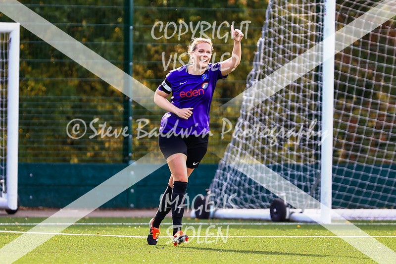 1DX30574 - 2025-10-05 FC Abbey Meads Ladies V Purton  Kingsdown FC Ladies