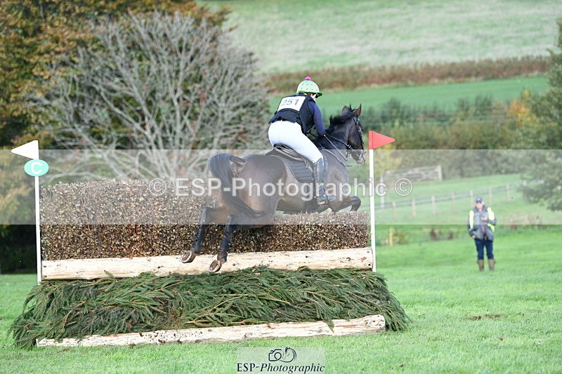 251024A-154823-14894 - C-251-Isabelle.Downes