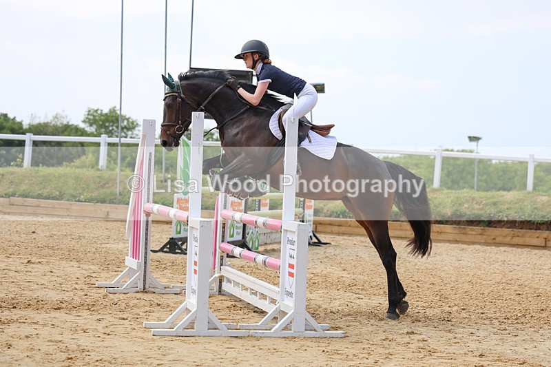 3E7A0516 - Class 10: Senior 95cm open