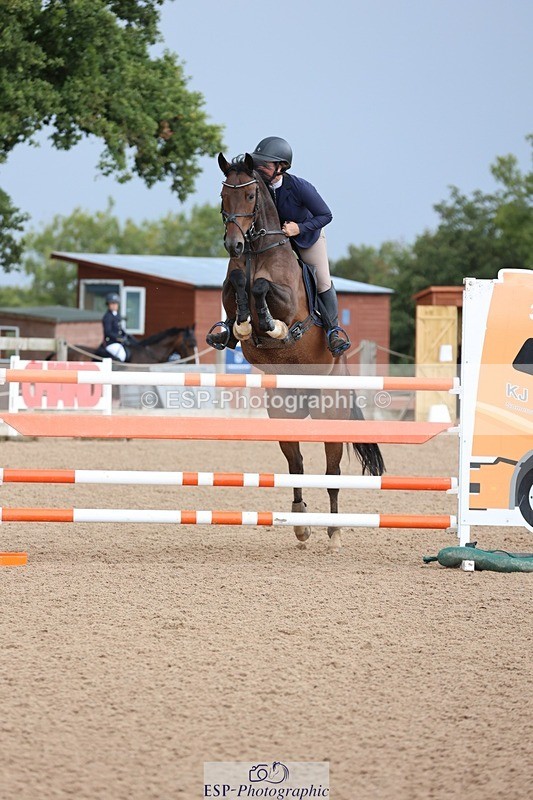 250911-123221-01486 - Cls 3 Snr Foxhunter