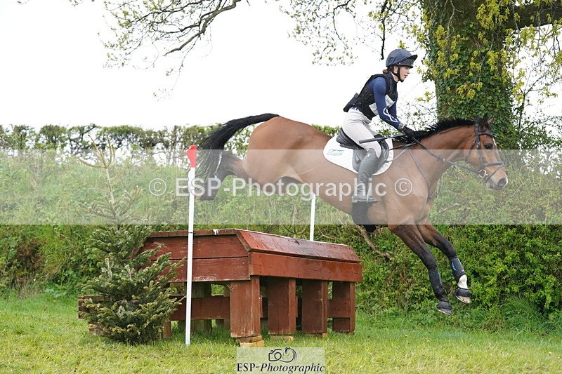 250418-101448-00952 - 101-Katie.Corbin-SPORTSFIELD.U2