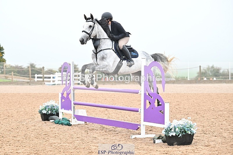 251003-112406-00432 - Cls 2 Newcomers and 1.10m