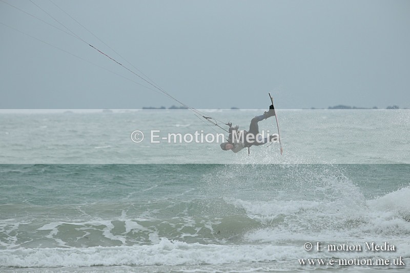 KS 300313-16 - Kite Surfing
