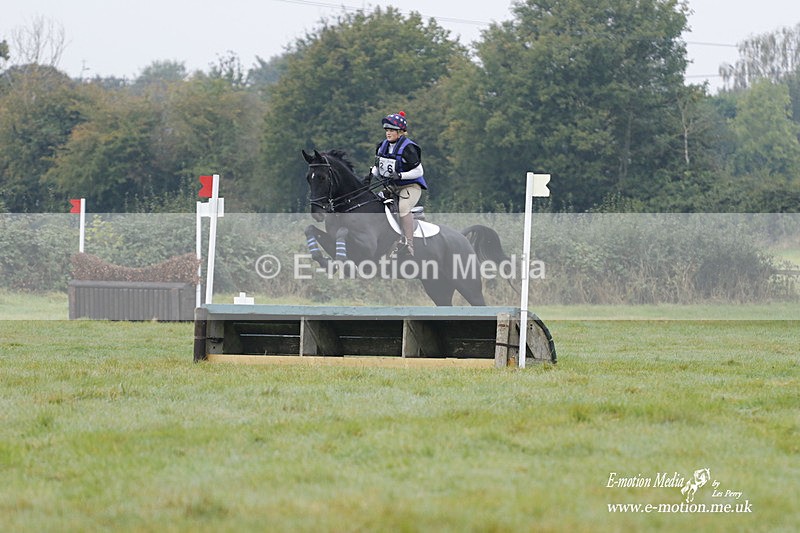 WWHT 171021 0566 - Novice Restricted (0.80m)  17/10/21
