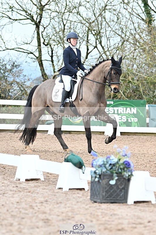 240218A-102055-05495 - 119-Shona.Mclauchlan-Diamond.Darco